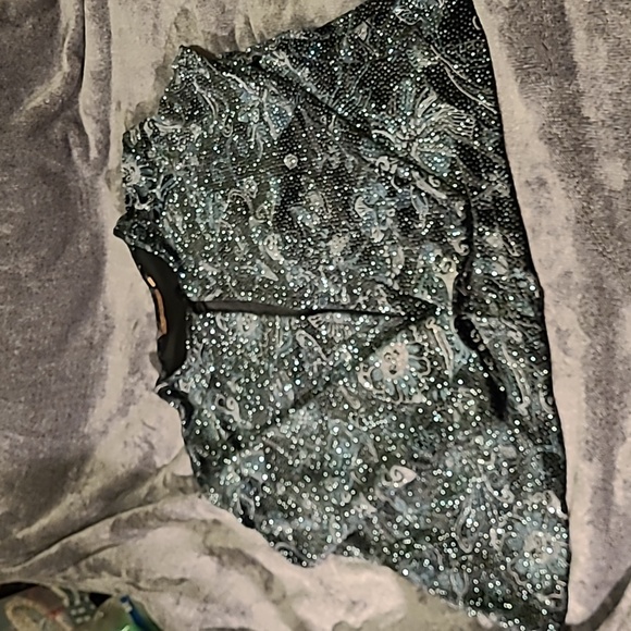 WAS $49 NOTATION Black velvet Sparkly faux Sequin jacket Pullover Top - Picture 2 of 9